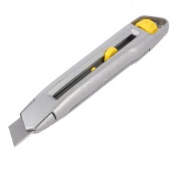 CUTTER METALIC 18MM